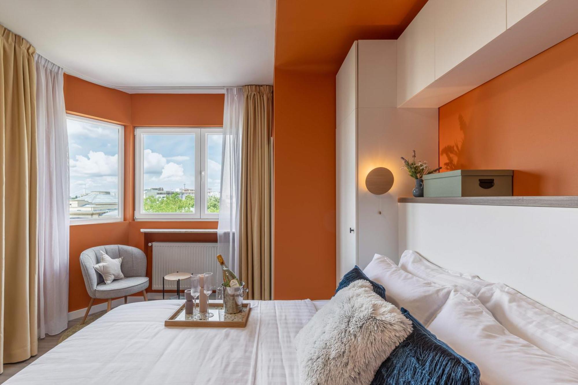 Ferienwohnung Playful & Bright 1Br Near The Faculty Of Law Bukarest Exterior foto