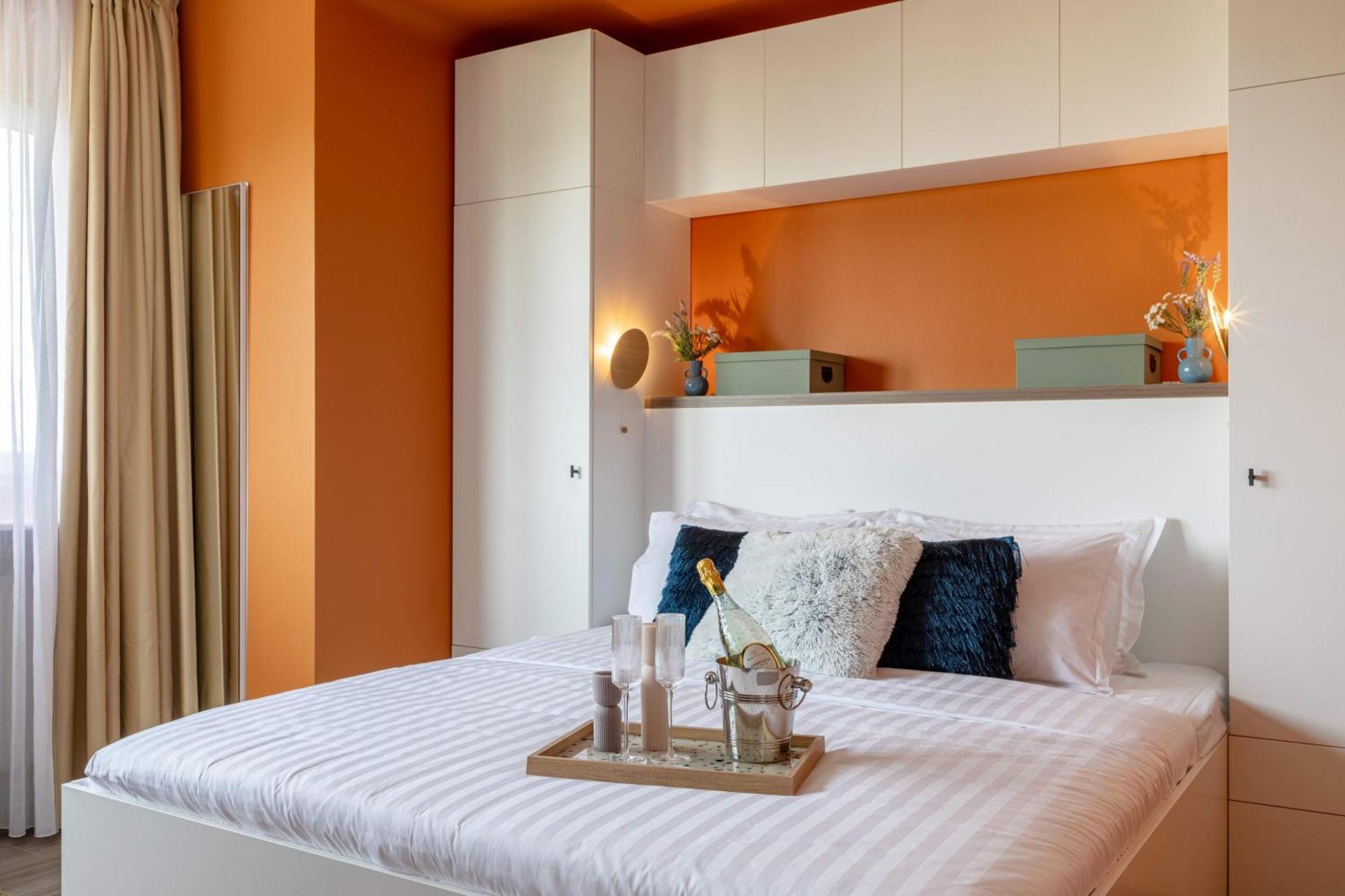 Ferienwohnung Playful & Bright 1Br Near The Faculty Of Law Bukarest Exterior foto